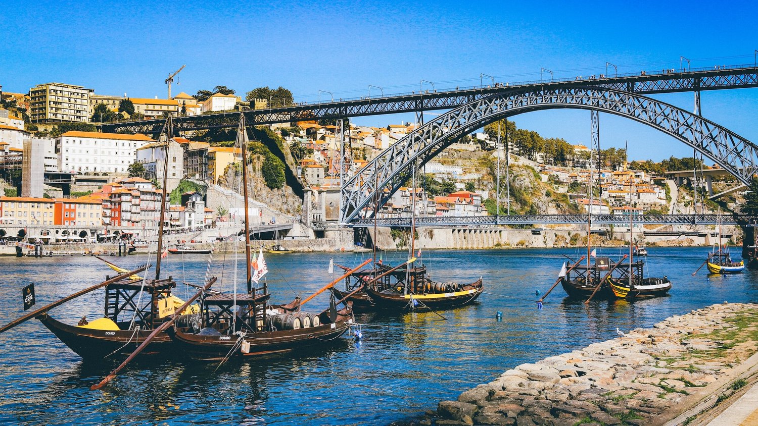 A photograph of Porto